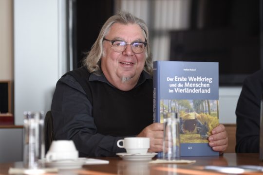 Erster Weltkrieg - Autor Herbert Ruland (Foto: David Hagemann)