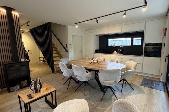 Küche im Chalet im Nature Lake Village in Wirtzfeld, Nähe Bütgenbacher See