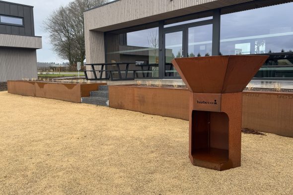 Gemeinschaftsraum mit Spielplatz und Grill-Möglichkeit